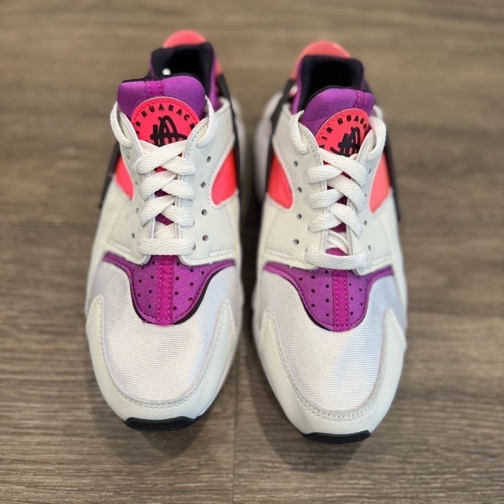 Nike Air Huarache "White/Black/Hyper Pink/Vivid Purple" sz 6 - Picture 4 of 5